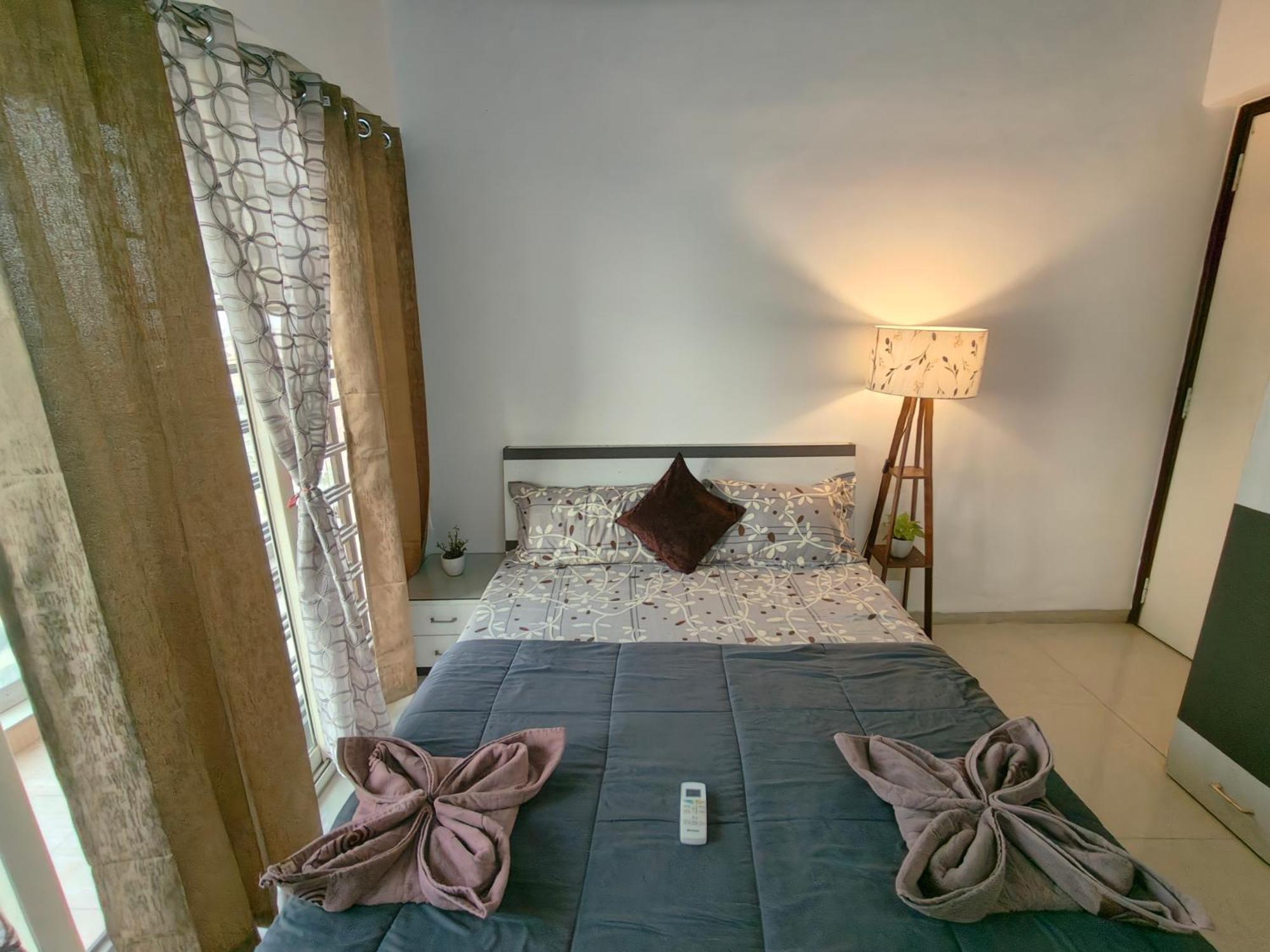 Staeg Skyline View 3Bhk - 1404 Appartement Indore Buitenkant foto